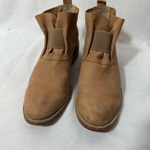 Eileen Fisher Soul Nubuk Tan Ankle Boots Women’s Size 8 Pull On